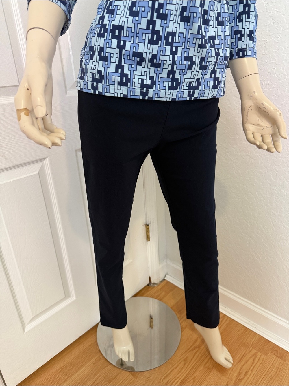 J. McLaughlin navy Masie Pants